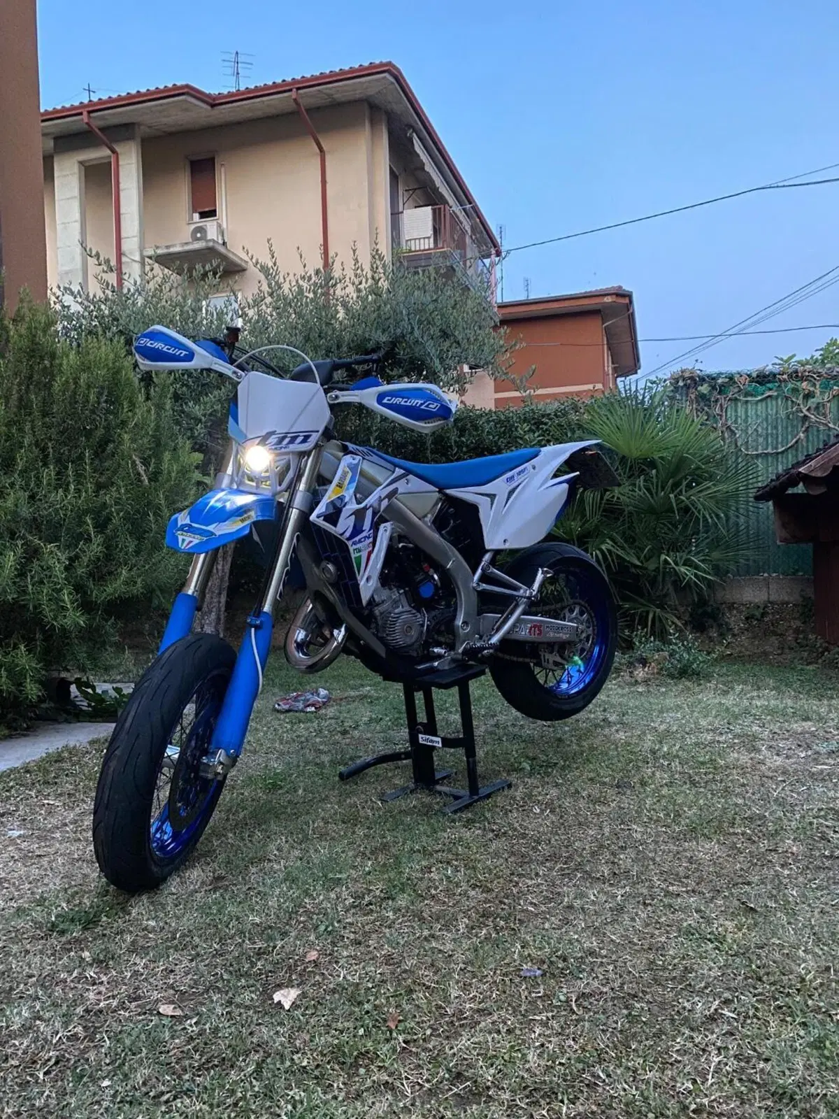 Tm Moto SMR 125 Fi 2t (2021 - 22) (2)