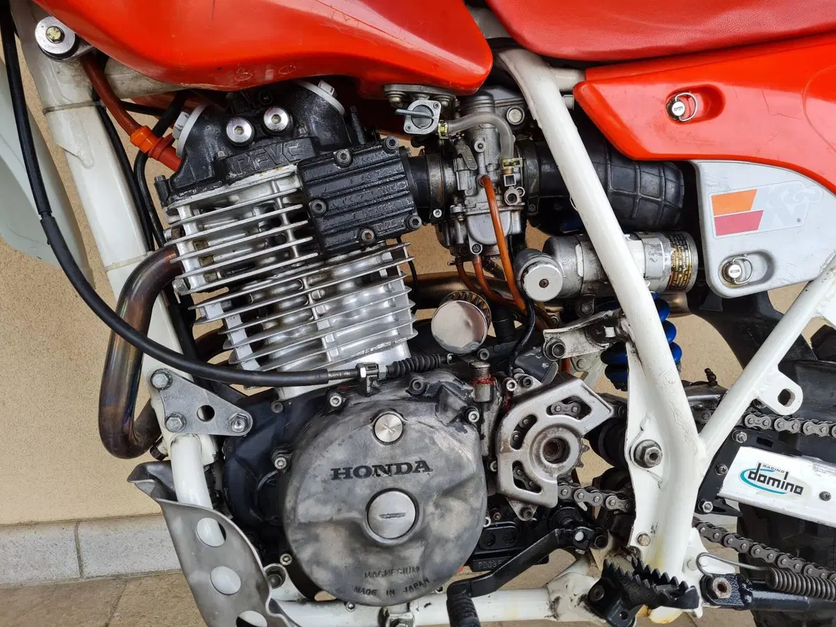 Honda XR 600 R (5)