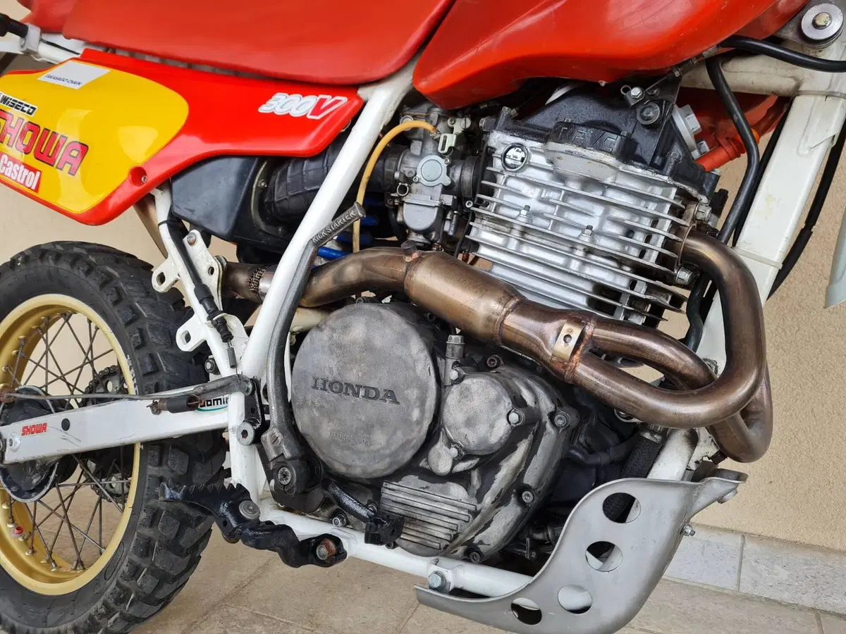 Honda XR 600 R (7)