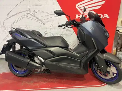 Yamaha X-Max 300 (2021 - 24) usata