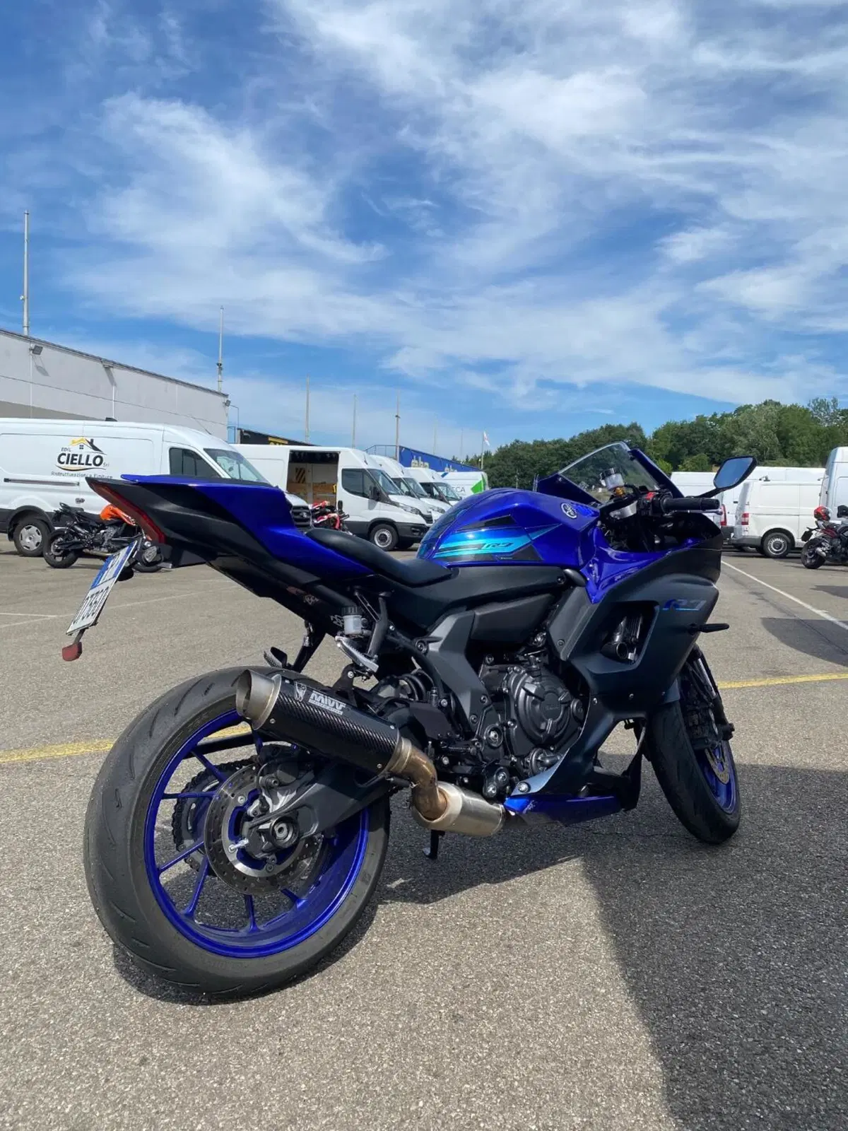 Yamaha YZF R7 (2021 - 25) (4)