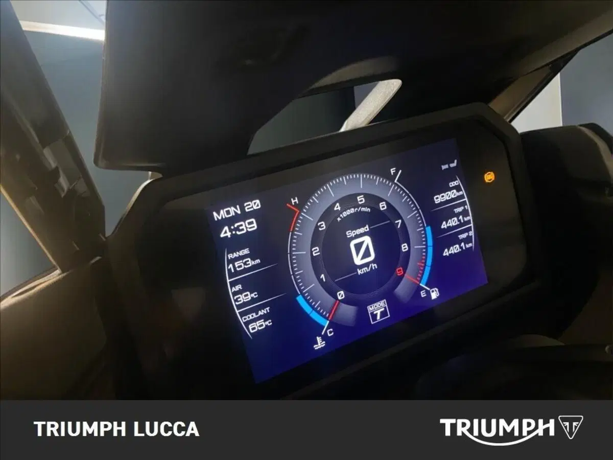Yamaha T-Max 560 Tech Max (2022 - 24) (8)
