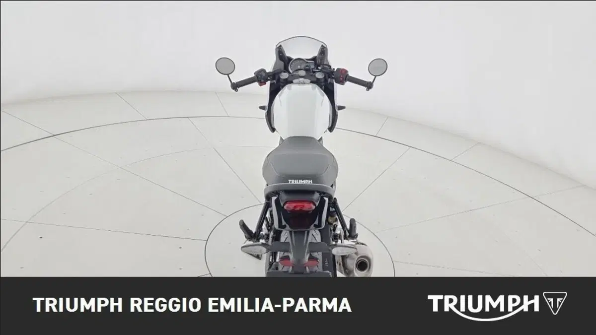 Triumph Thruxton 400 (2026) (14)