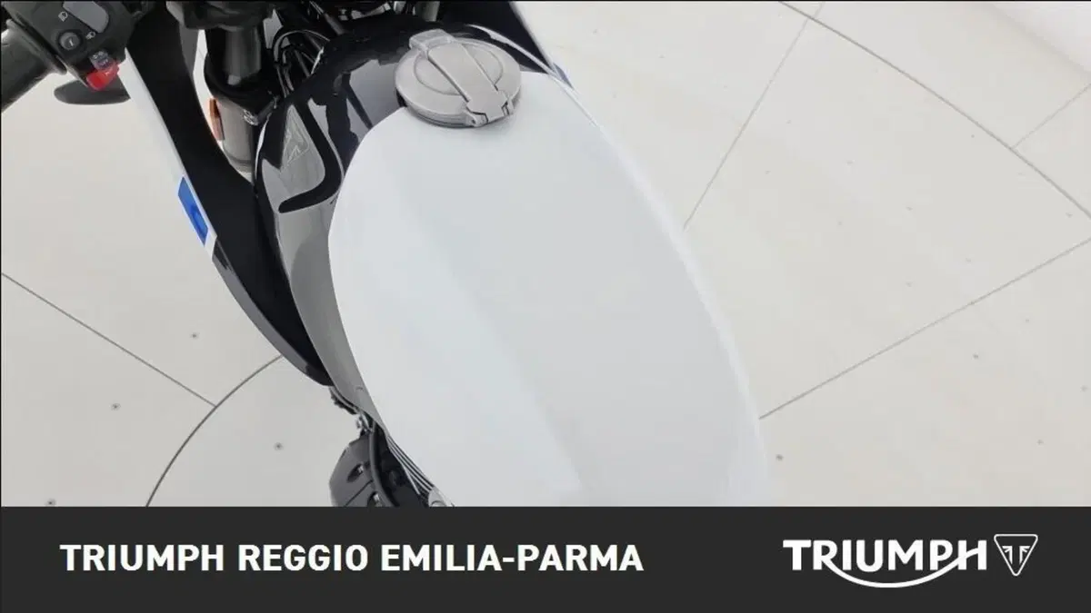 Triumph Thruxton 400 (2026) (12)