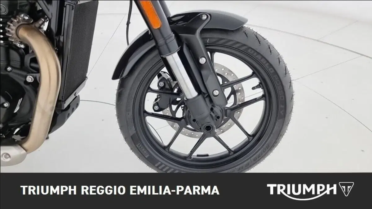 Triumph Thruxton 400 (2026) (21)