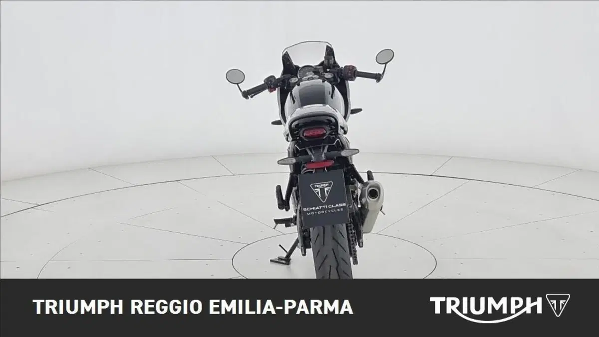 Triumph Thruxton 400 (2026) (2)