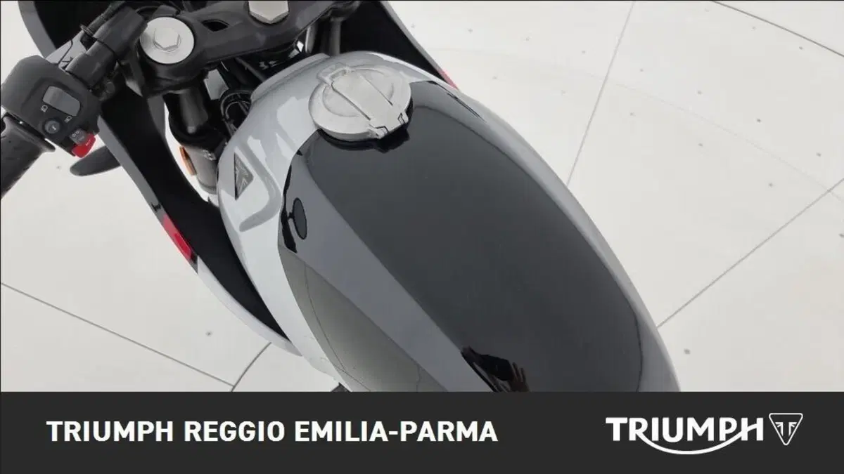 Triumph Thruxton 400 (2026) (12)