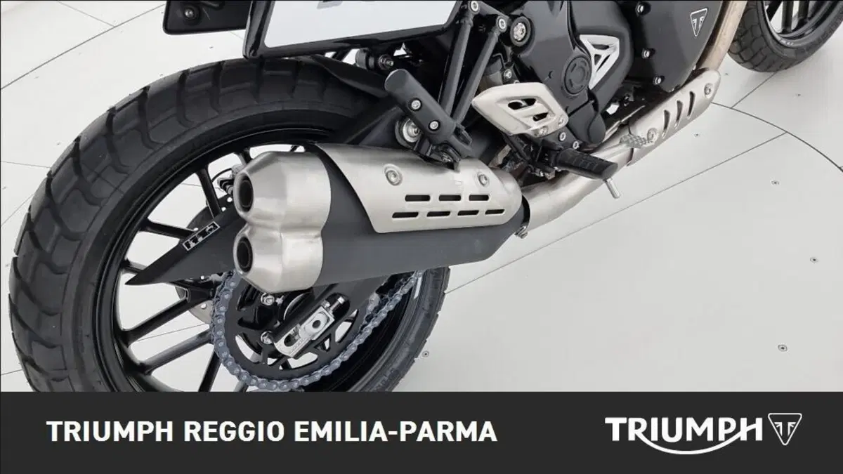 Triumph Tracker 400 (2026) (17)