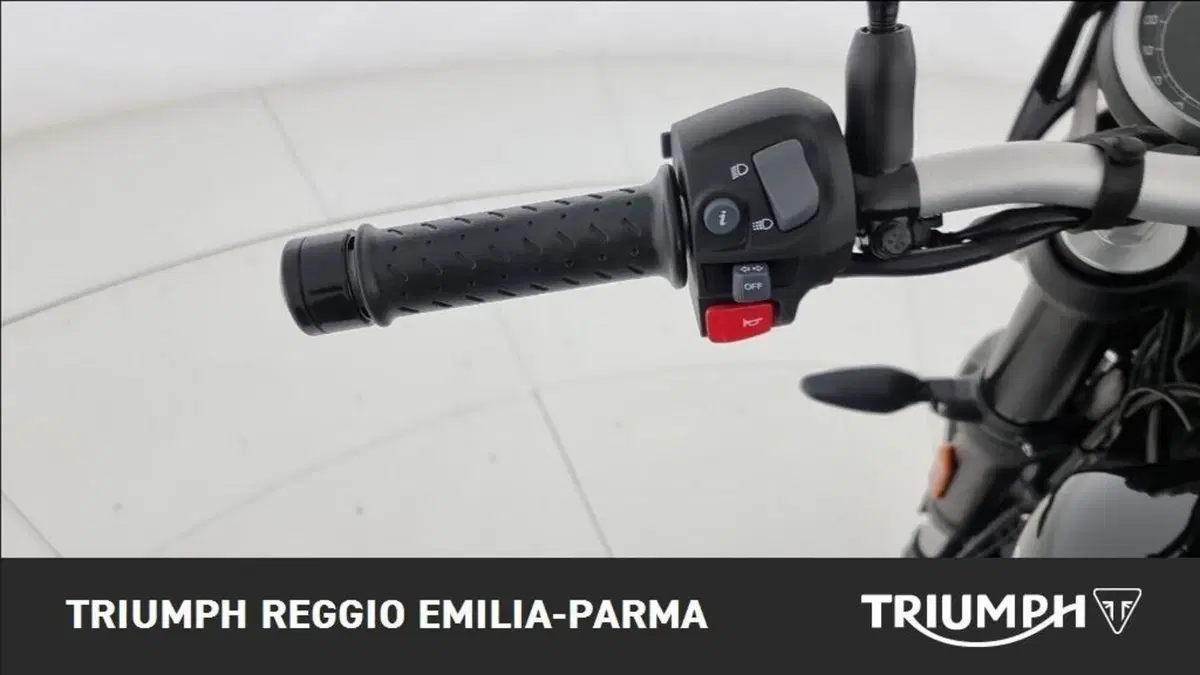 Triumph Tracker 400 (2026) (11)