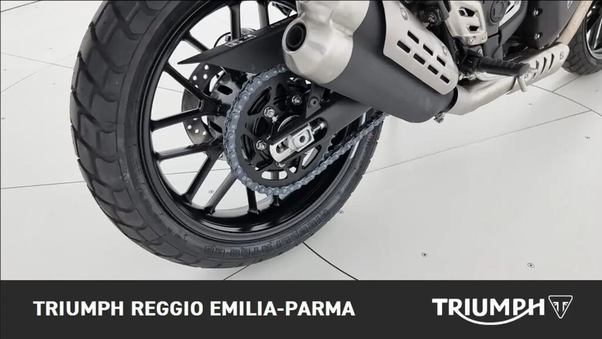 Triumph Tracker 400 (2026) (16)