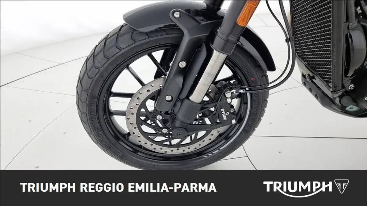 Triumph Tracker 400 (2026) (22)