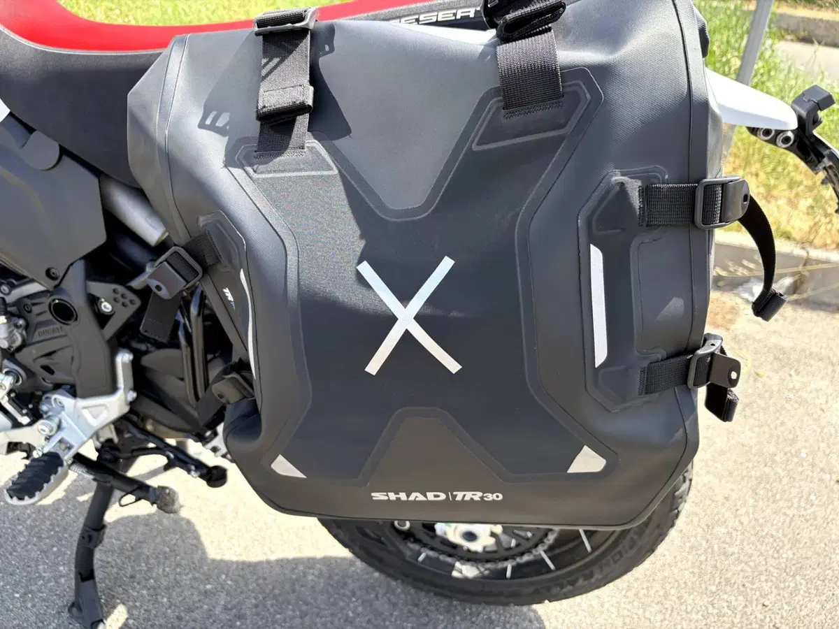 Ducati DesertX (2022 - 25) (19)