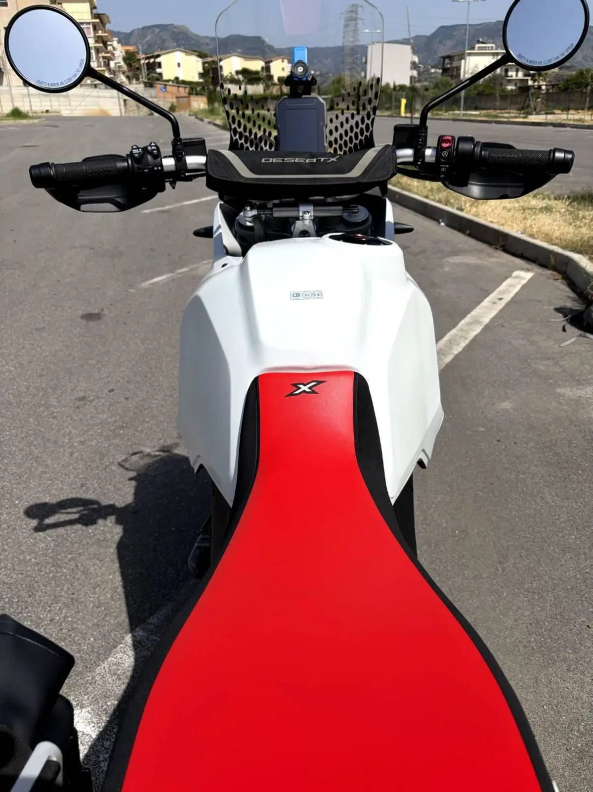 Ducati DesertX (2022 - 25) (9)