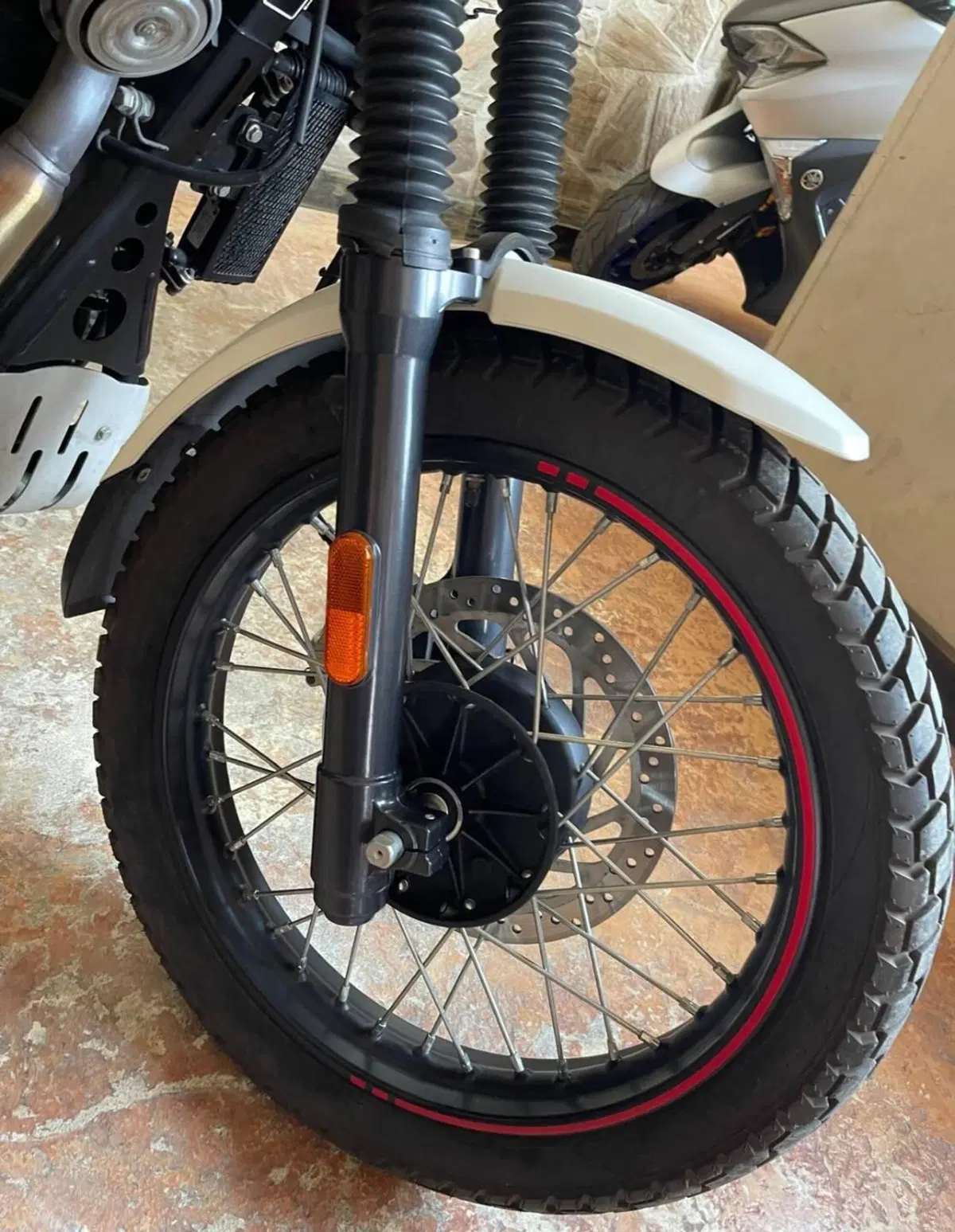 Royal Enfield Himalayan 411 (2021 - 24) (10)