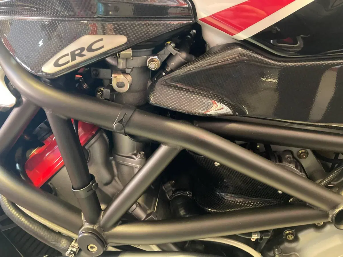 MV Agusta Brutale 910 R (2006 - 11) (7)
