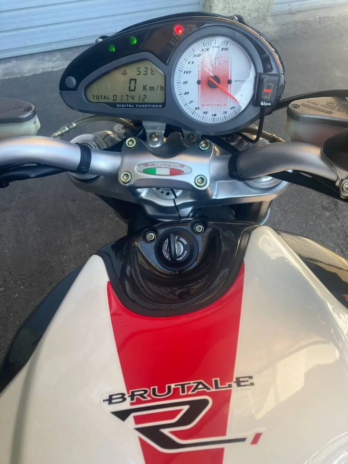 MV Agusta Brutale 910 R (2006 - 11) (8)