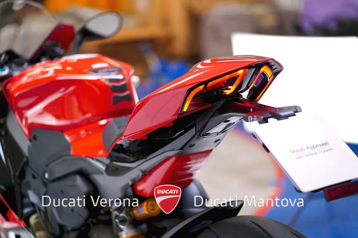 Ducati Panigale V4 S (2025 - 26) (13)