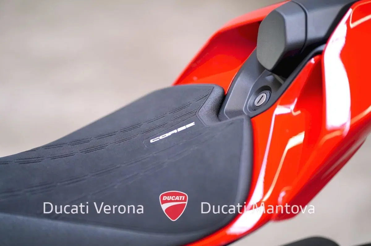 Ducati Panigale V4 S (2025 - 26) (17)