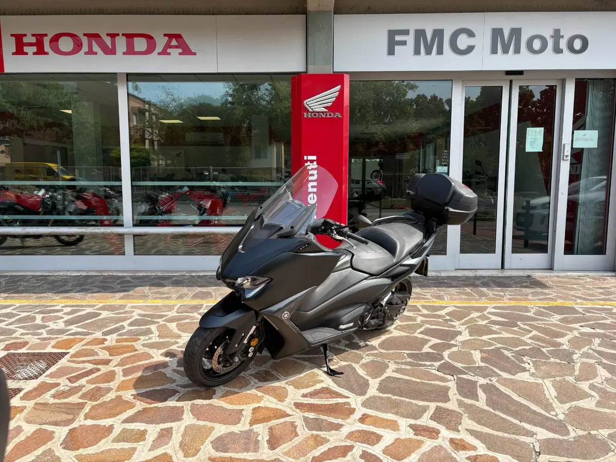 Yamaha T-Max 560 (2020 - 21) (4)