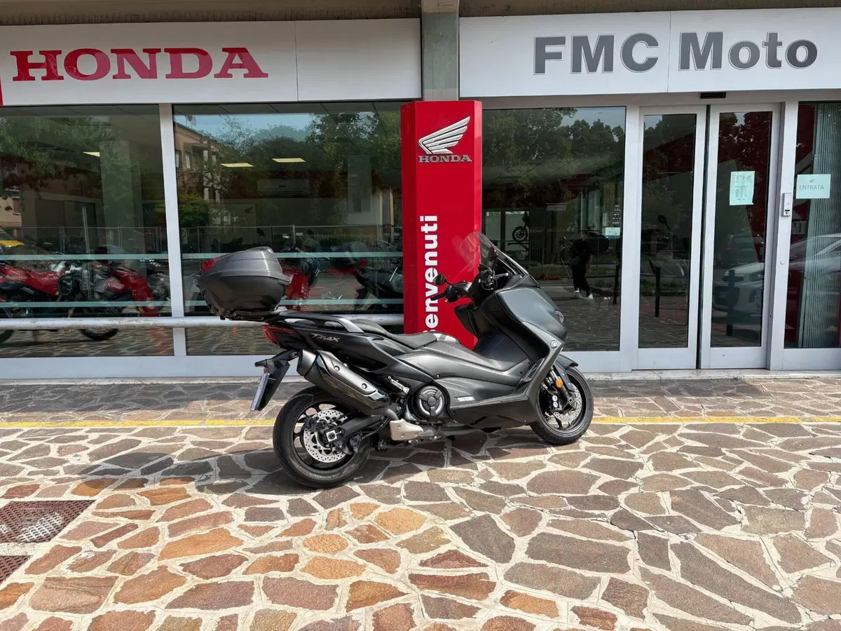 Yamaha T-Max 560 (2020 - 21) (7)