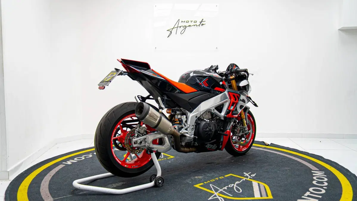 Aprilia Tuono V4 Factory (2021 - 24) (4)