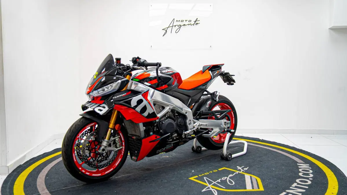Aprilia Tuono V4 Factory (2021 - 24) (8)