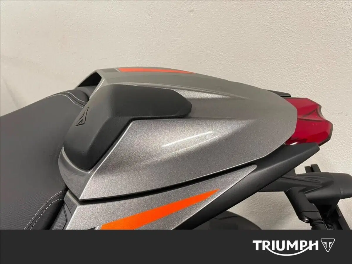 Triumph Street Triple 765 RS (2023 - 26) (7)