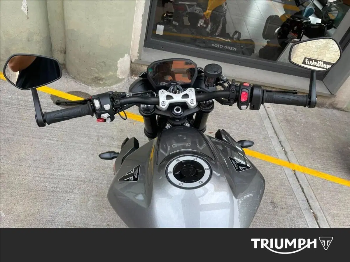 Triumph Street Triple 765 RS (2023 - 26) (9)