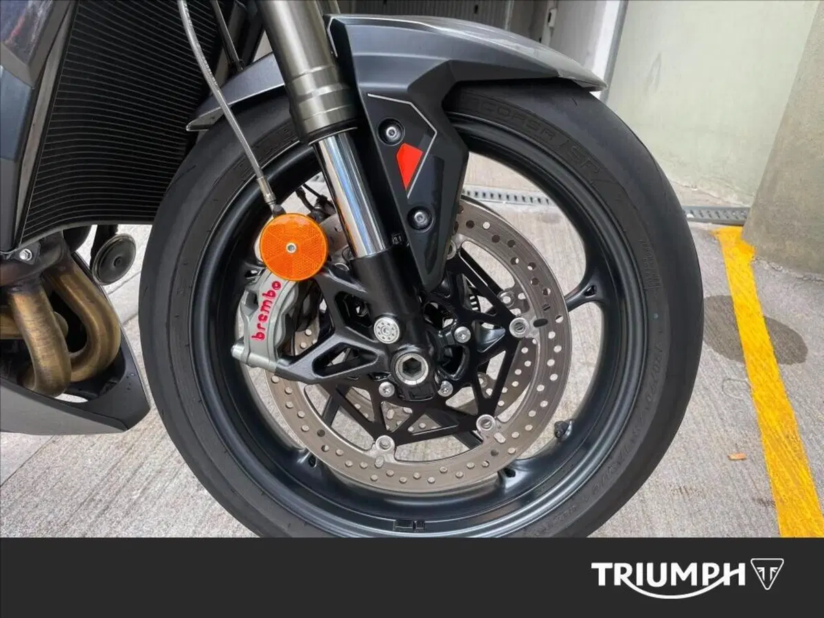 Triumph Street Triple 765 RS (2023 - 26) (5)