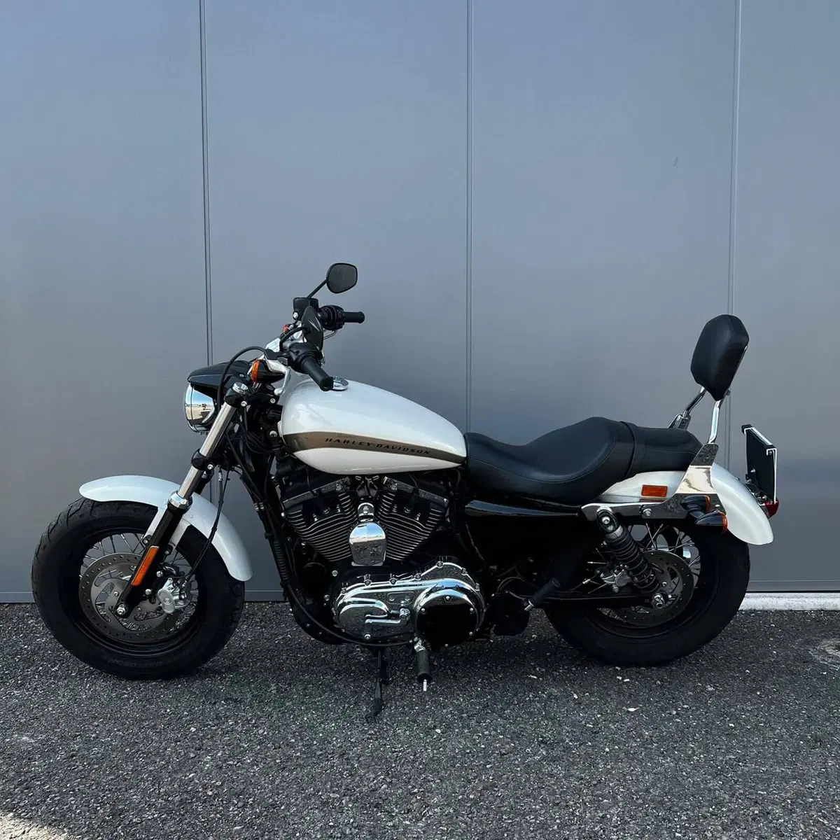 Harley-Davidson 1200 Custom CA (2013 - 17) - XL 1200CA (16)