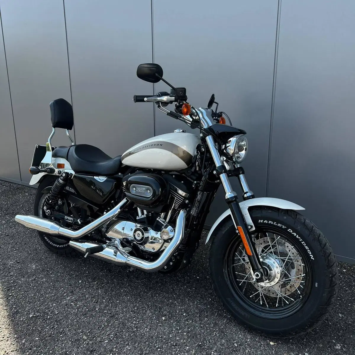 Harley-Davidson 1200 Custom CA (2013 - 17) - XL 1200CA (5)