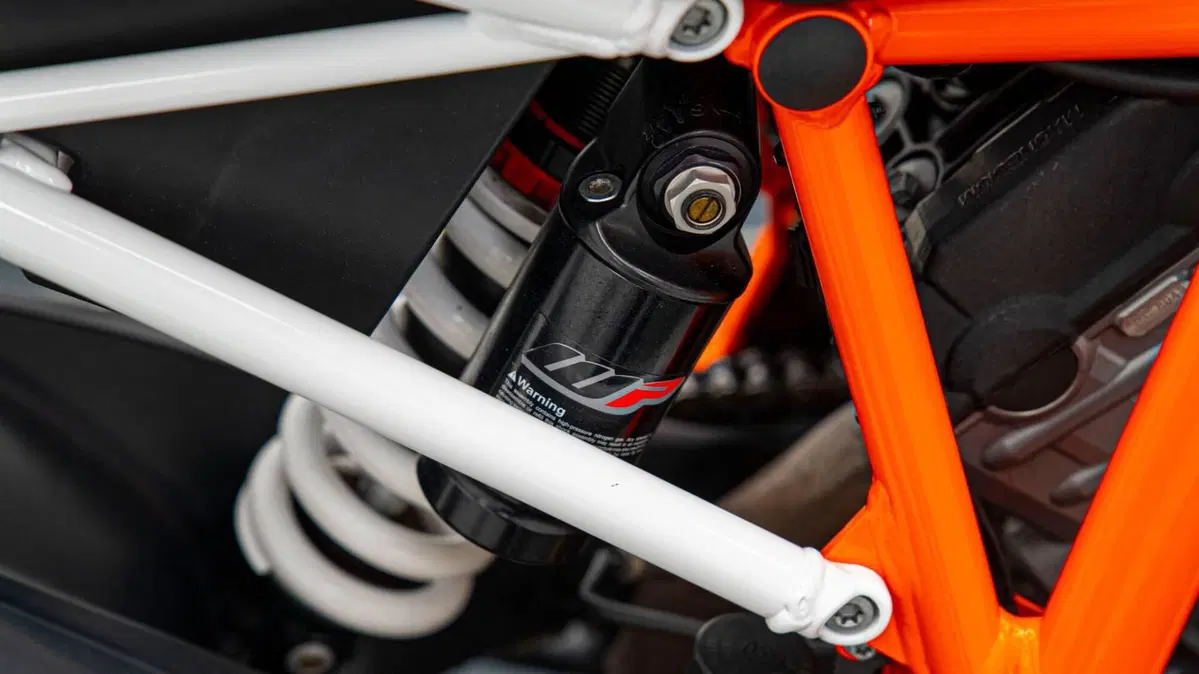 KTM 1290 Super Duke R ABS (2017 - 18) (4)