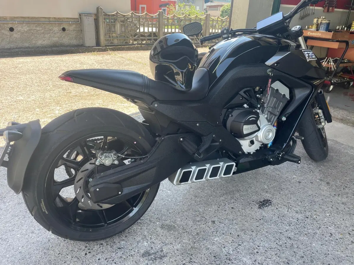 Benda Motorcycles LFC 700 (2024 - 26) (4)