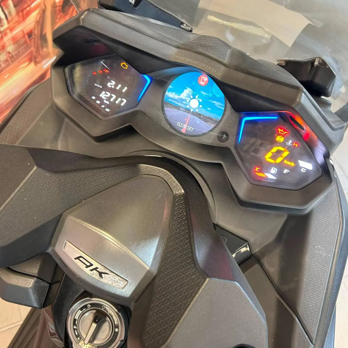 Kymco AK 550 (2017 - 19) (2)