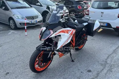 KTM 1290 Super Duke GT (2021) usata
