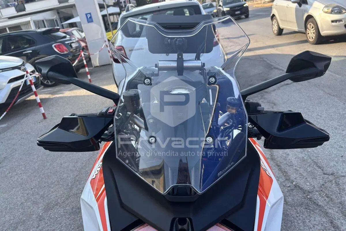 KTM 1290 Super Duke GT (2021) (10)