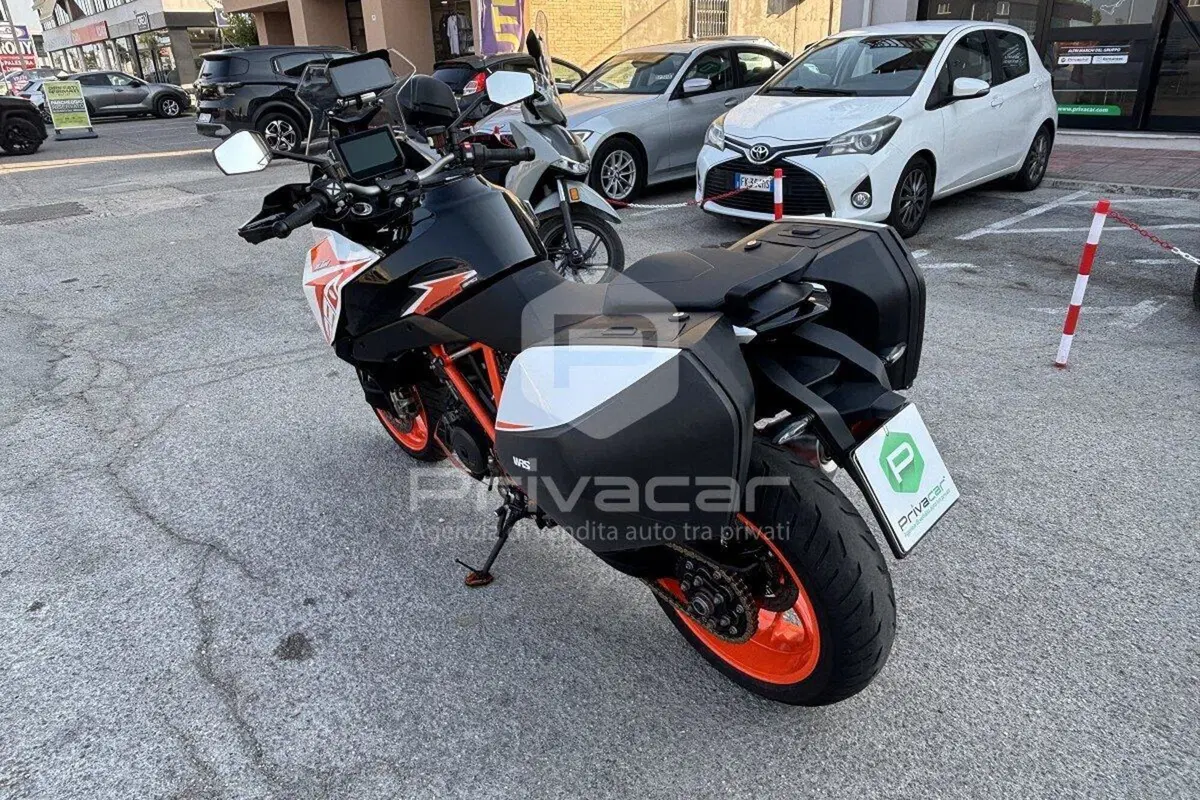 KTM 1290 Super Duke GT (2021) (7)
