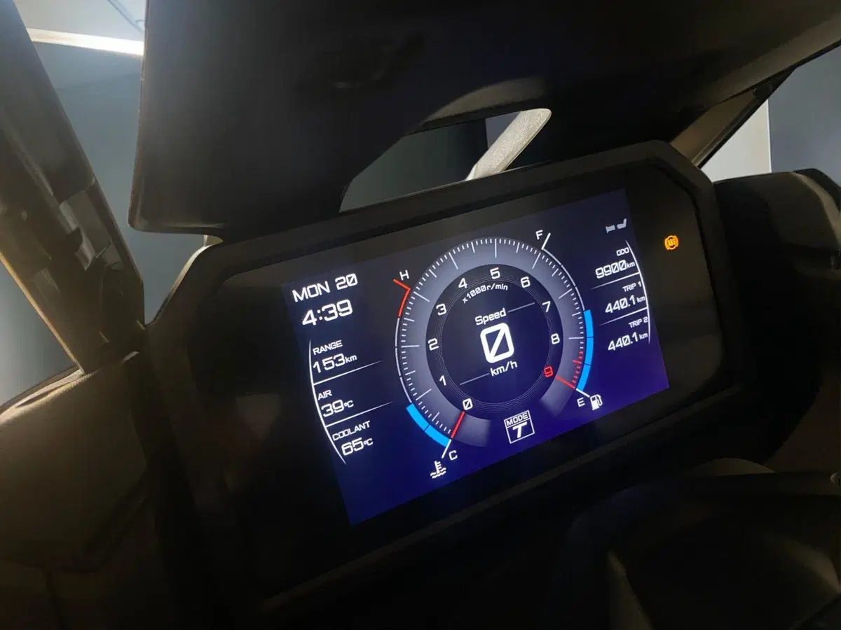 Yamaha T-Max 560 Tech Max (2022 - 24) (8)