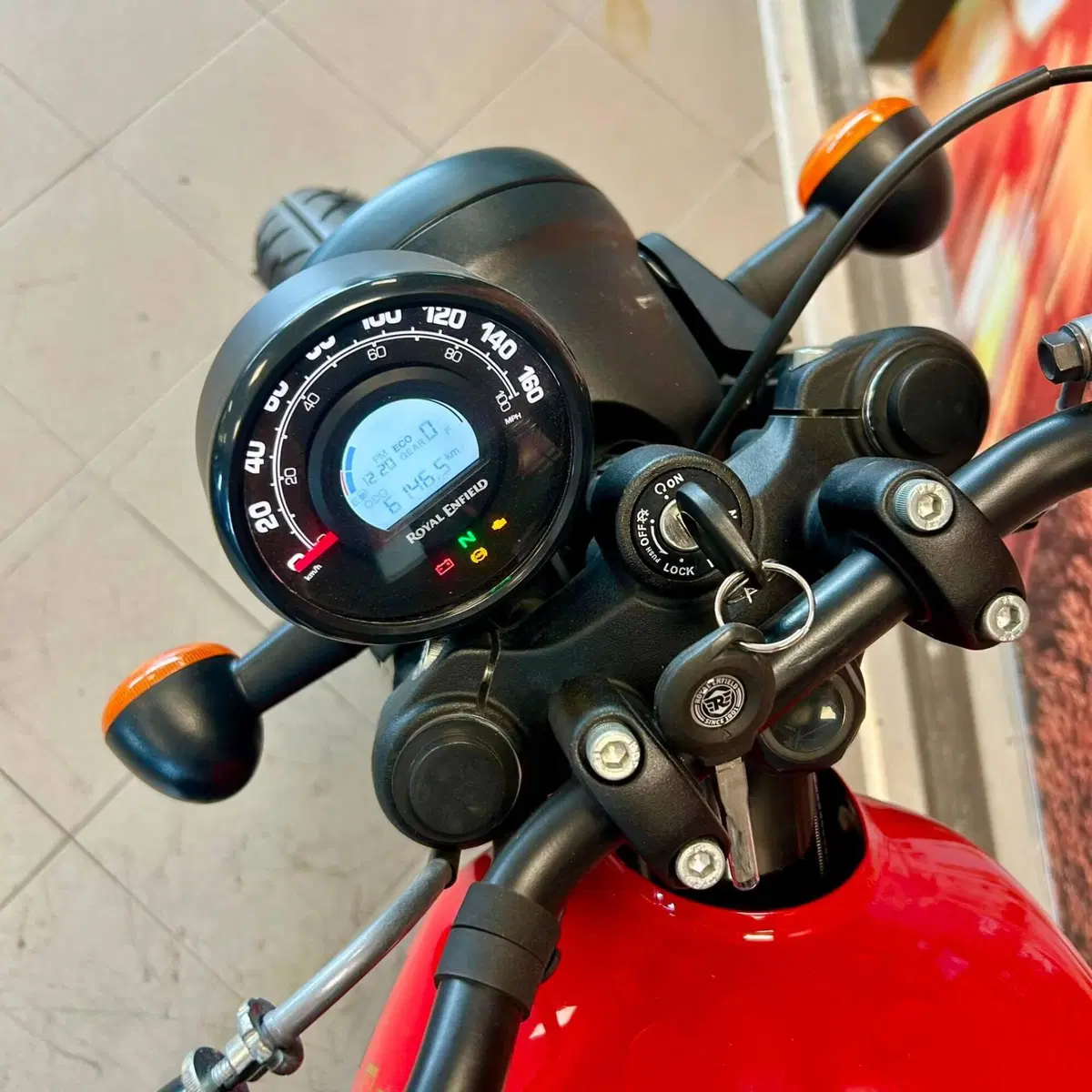 Royal Enfield HNTR 350 (2022 - 26) (2)