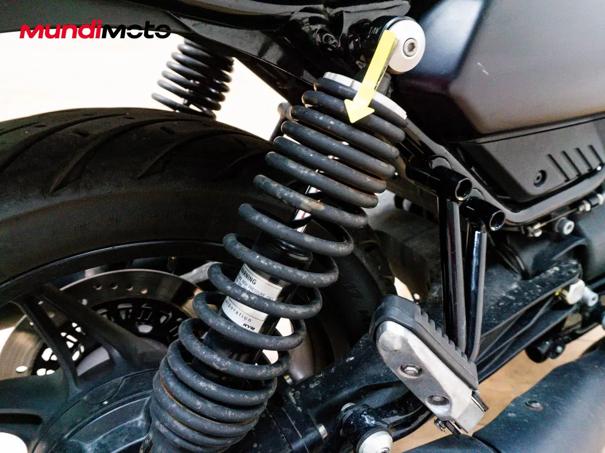 Moto Guzzi V7 850 Stone Special Abs (2021) (20)