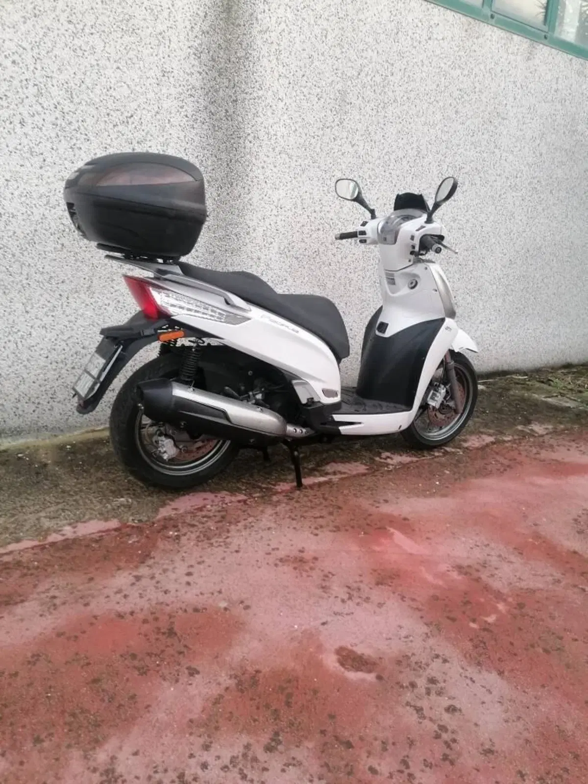 Kymco People 300i GT ABS (2016 - 20) (4)