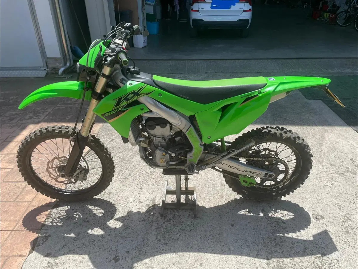Kawasaki KX250X (2022)