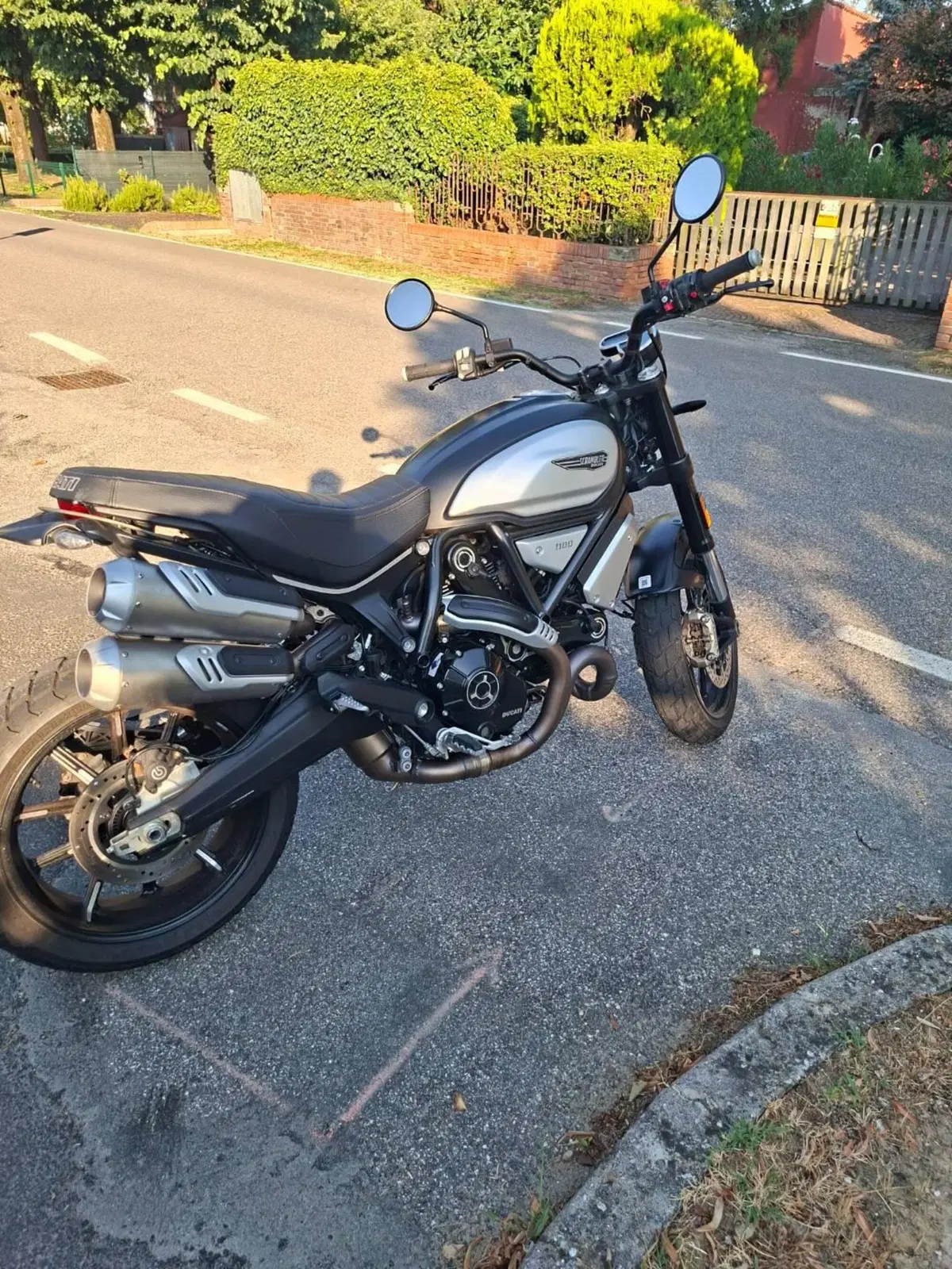 Ducati Scrambler 1100 Dark Pro (2020 - 24) (4)