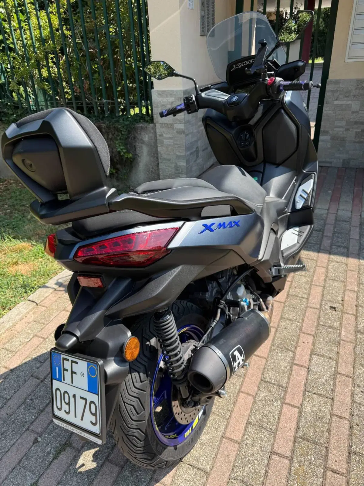 Yamaha X-Max 300 (2021 - 24) (4)
