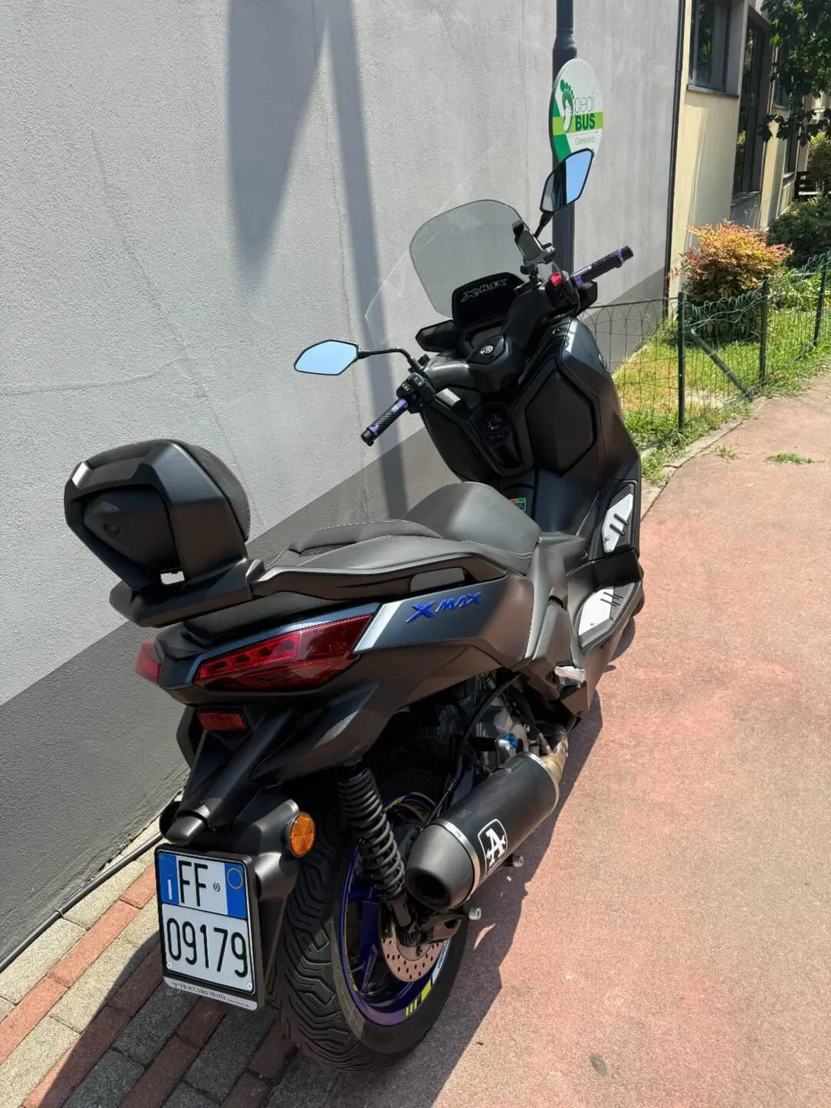 Yamaha X-Max 300 (2021 - 24) (8)