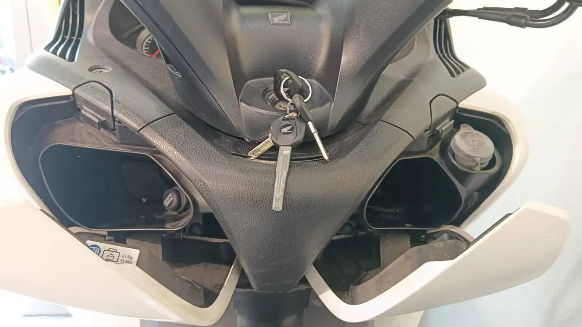 Honda SW-T 400 ABS (2008 - 16) (8)