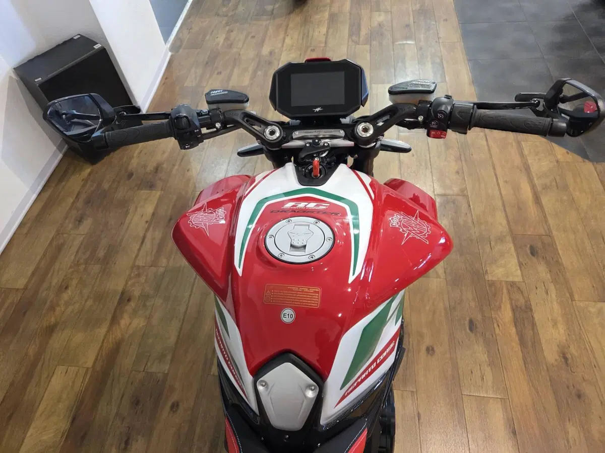 MV Agusta Dragster 800 RC SCS (2022 - 25) (3)