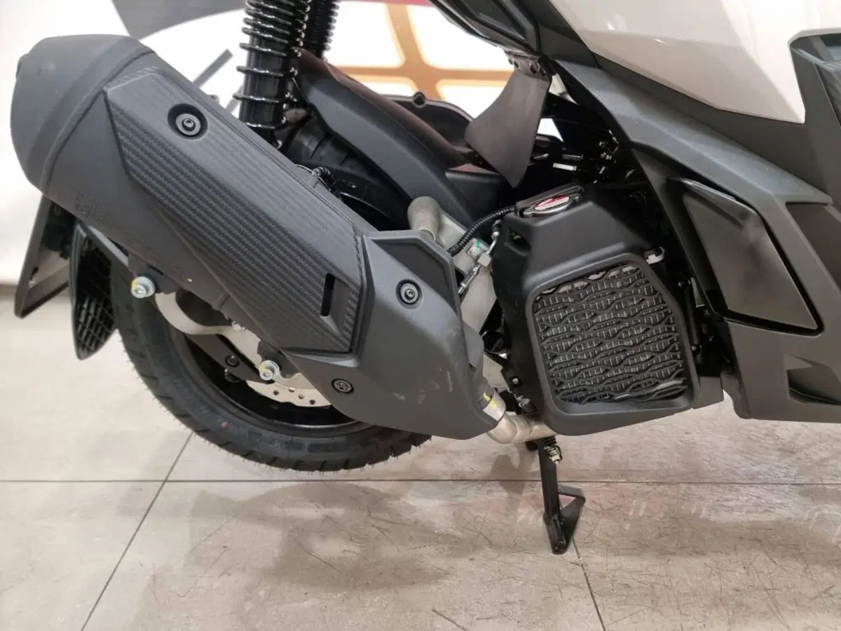 Aprilia SR GT 200 (2025 - 26) (6)