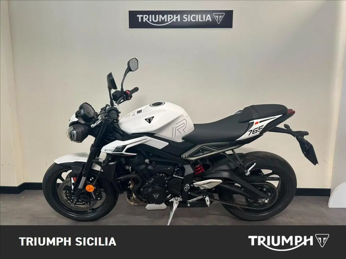 Triumph Street Triple 765 R (2023 - 26) (4)
