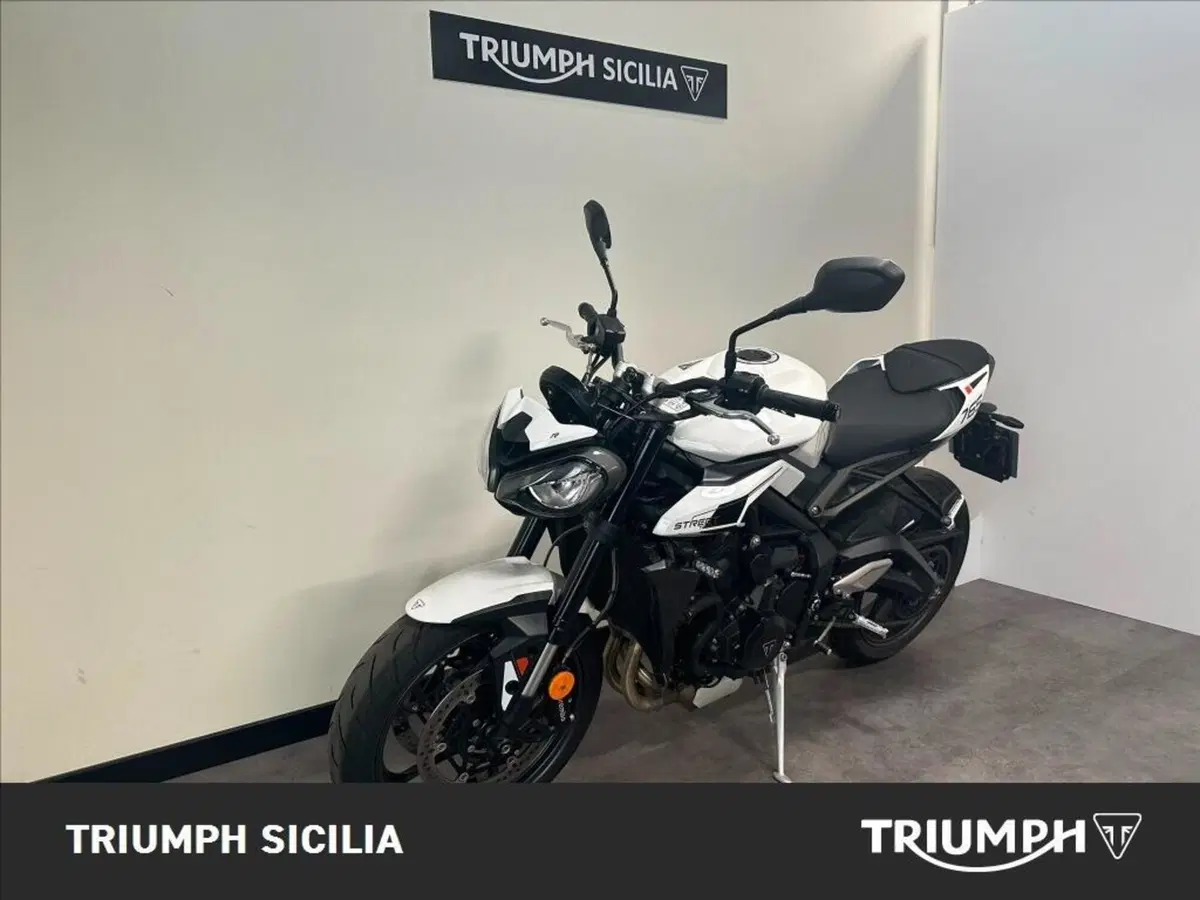 Triumph Street Triple 765 R (2023 - 26) (6)